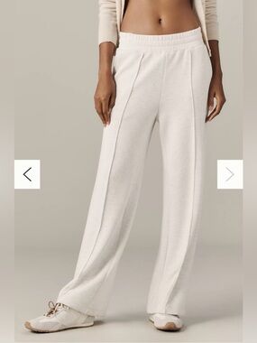 Varley: The Wide Leg Pant 28”. XS. Ivory Marl.